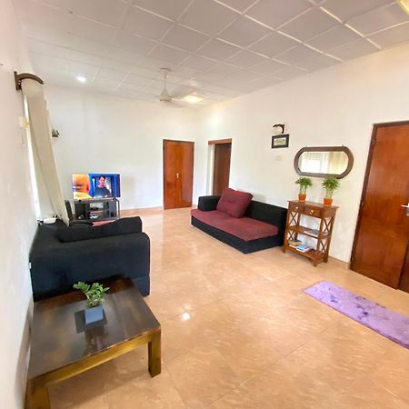 Lodge 87 Negombo Eksteriør bilde